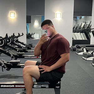 Meet your Posher, Andrew herrera